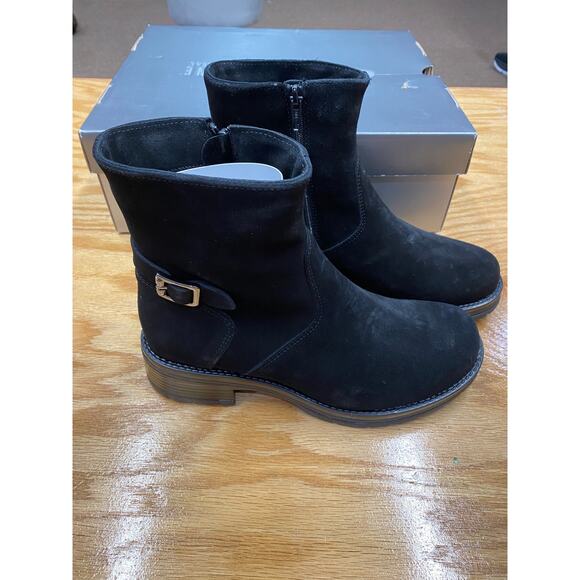 NWB $600 LA CANADIENNE GAVAN BOOTIE BLACK WATERPROOF SUEDE PLATFORM 7M - Picture 5 of 5